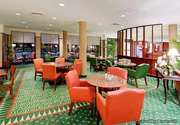 ホテル コートヤード ハッティーズバーグ ハッティズバーグ エクステリア 写真